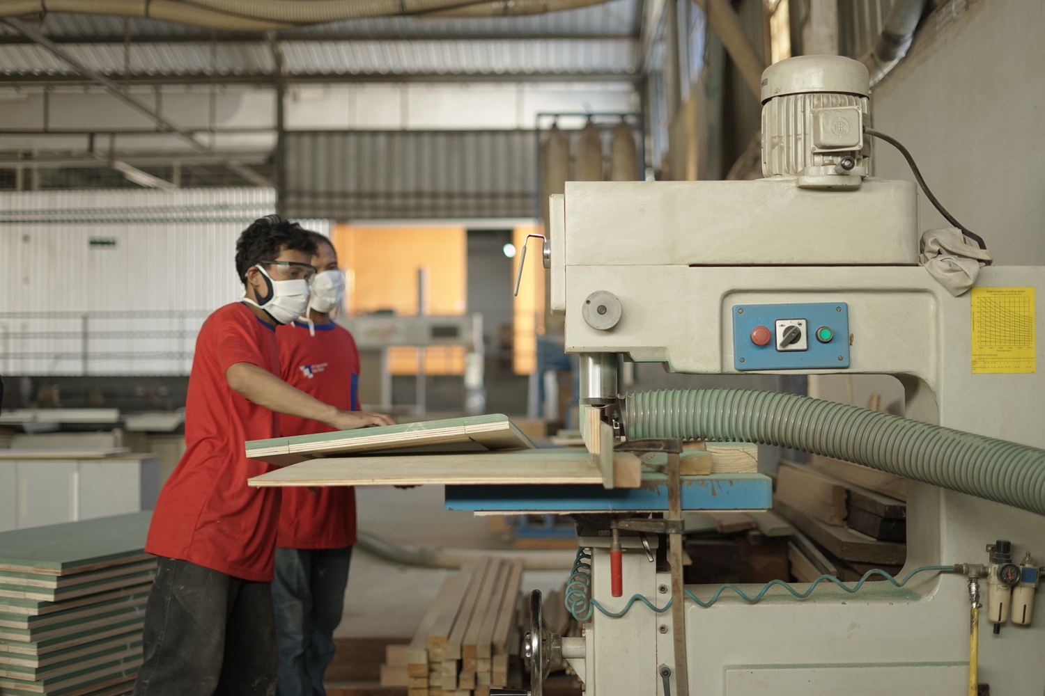 Plywood HMR akrilik lem HPL